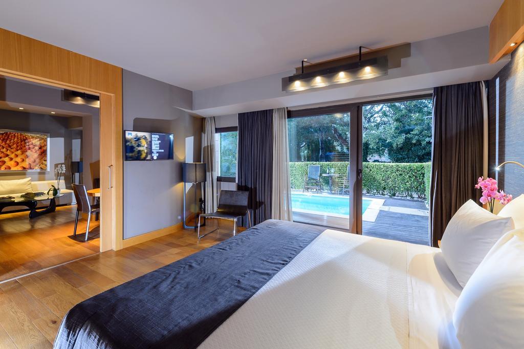 アレクサンダー ビーチ ホテル ＆ スパ アレクサンドルポリス エクステリア 写真 Suite with private pool