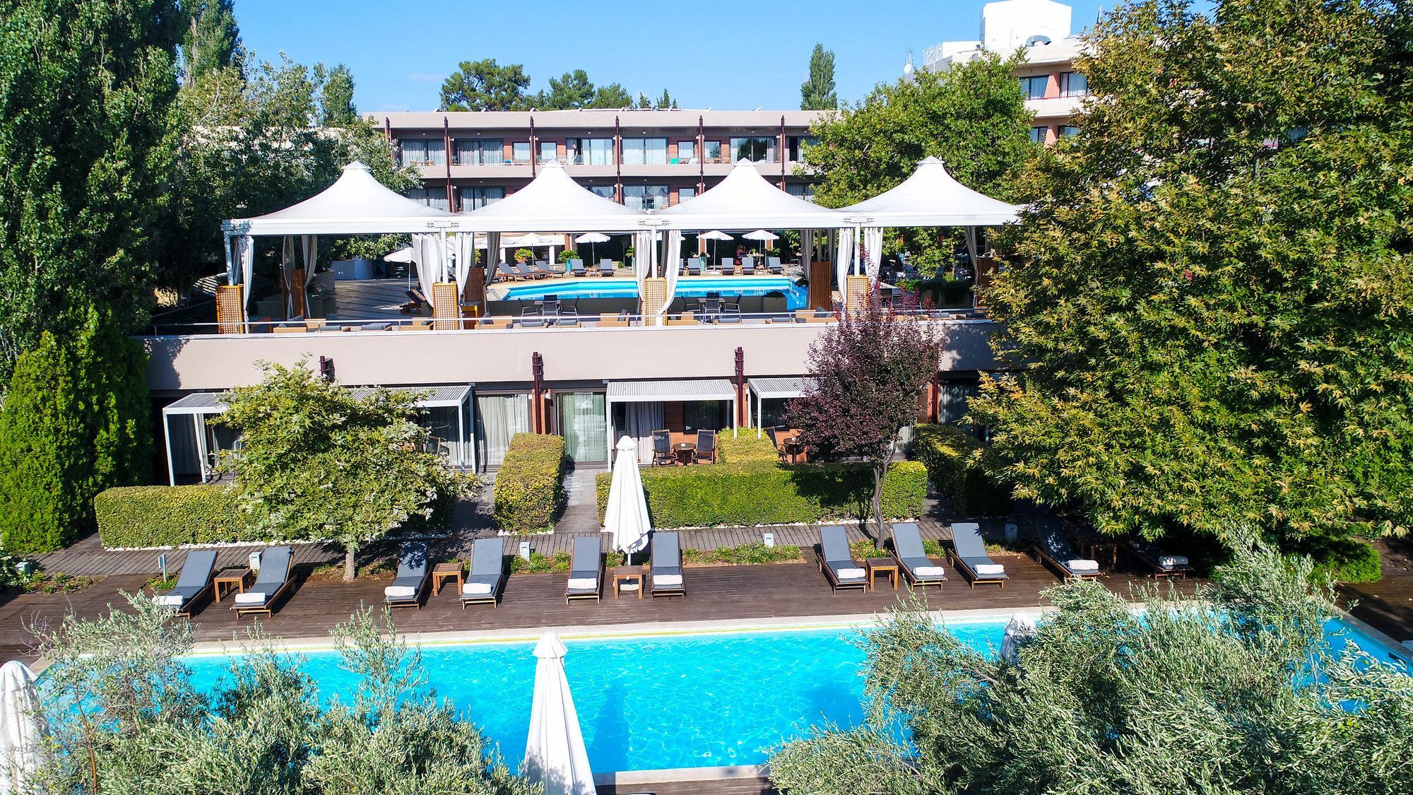 アレクサンダー ビーチ ホテル ＆ スパ アレクサンドルポリス エクステリア 写真 The hotel's pool